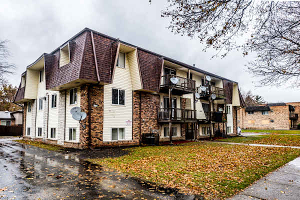 4206 Lindenwood Drive property